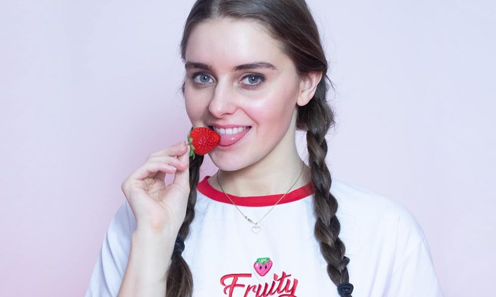 e.l.f. объединилась с геймершей Loserfruit для привлечения современной аудитории 