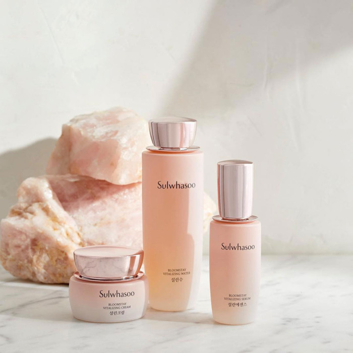 Этот бренд K-Beauty хочет, чтобы ваша кожа светилась весной