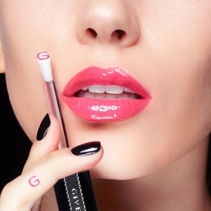 Givenchy Gloss Interdit Vinyl