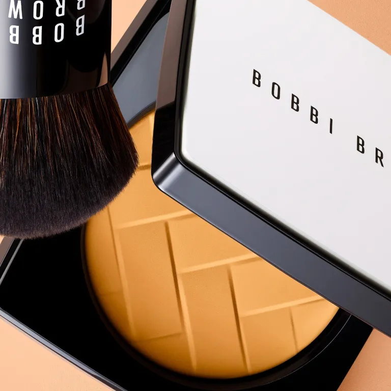 Закрепляющая пудра Bobbi Brown Vitamin Enriched Pressed 