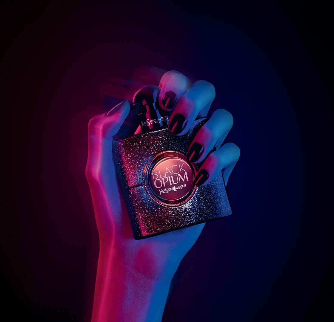 Yves Saint Laurent Black Opium New Glowing