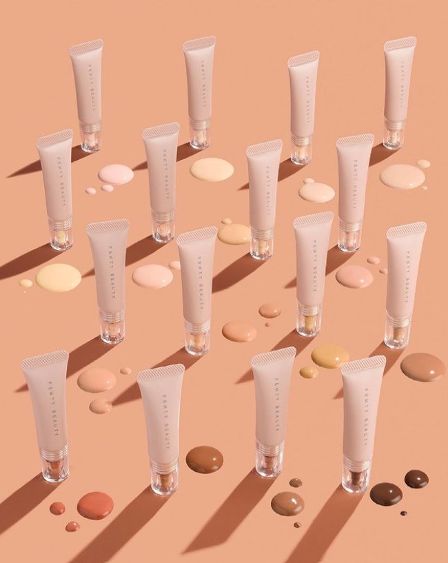 Осветляющий консилер Fenty Beauty Bright Fix Eye 