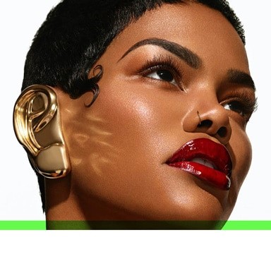 Подарочный набор MAC Cosmetics Teyana Taylor Gift Set