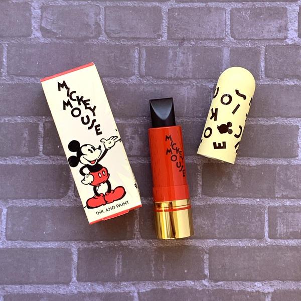Какого цвета новая помада от Bésame Cosmetics? Нет, не угадали