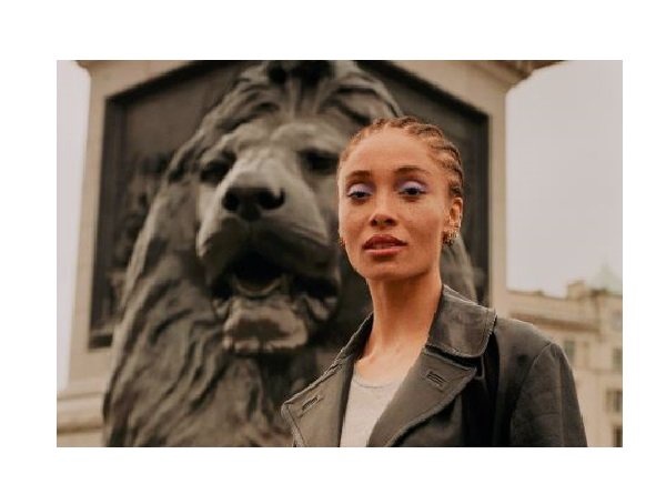 Rimmel London объявили Адвоа Абоа глобальной активисткой бренда 