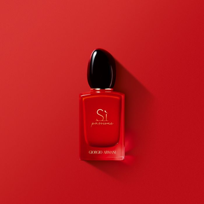 Ноты страсти в аромате «Sì Passione» от Armani